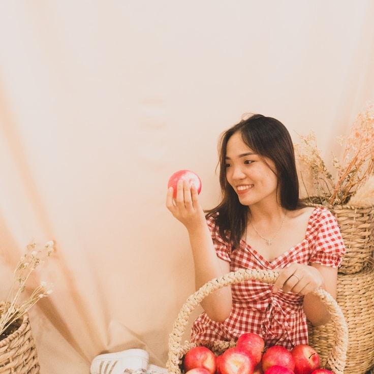 Jordan Park, Client Relations Director, discussing corporate gifting strategy with business clients